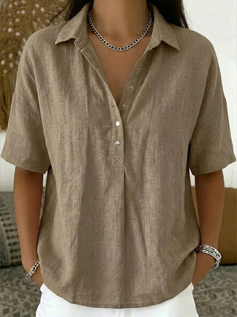 Van Rossem Mode® | Blouse met kraag en knoopdetail (TIJDELIJK 1+1 GRATIS!)
