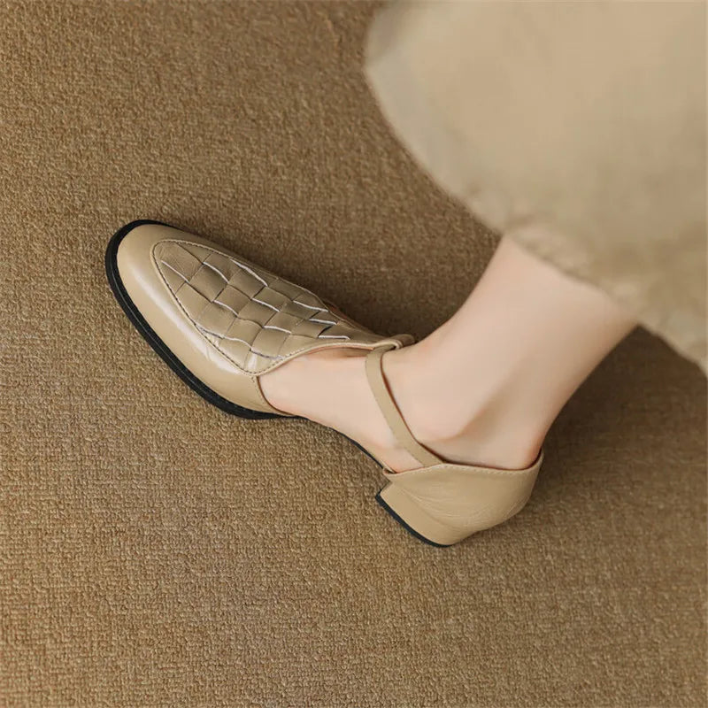 Van Rossem Mode®| Vintage Strap Heels